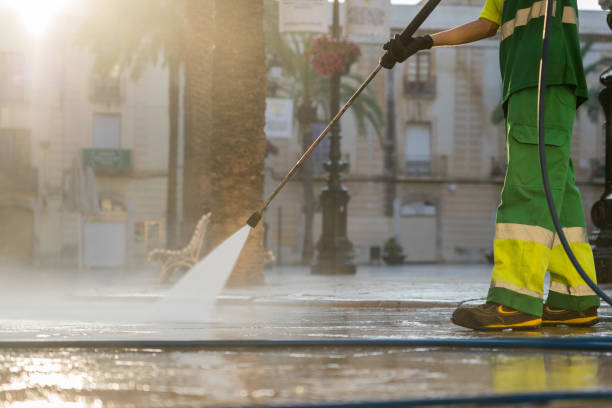 Best Gas Station Cleaning  in Lytle, TX